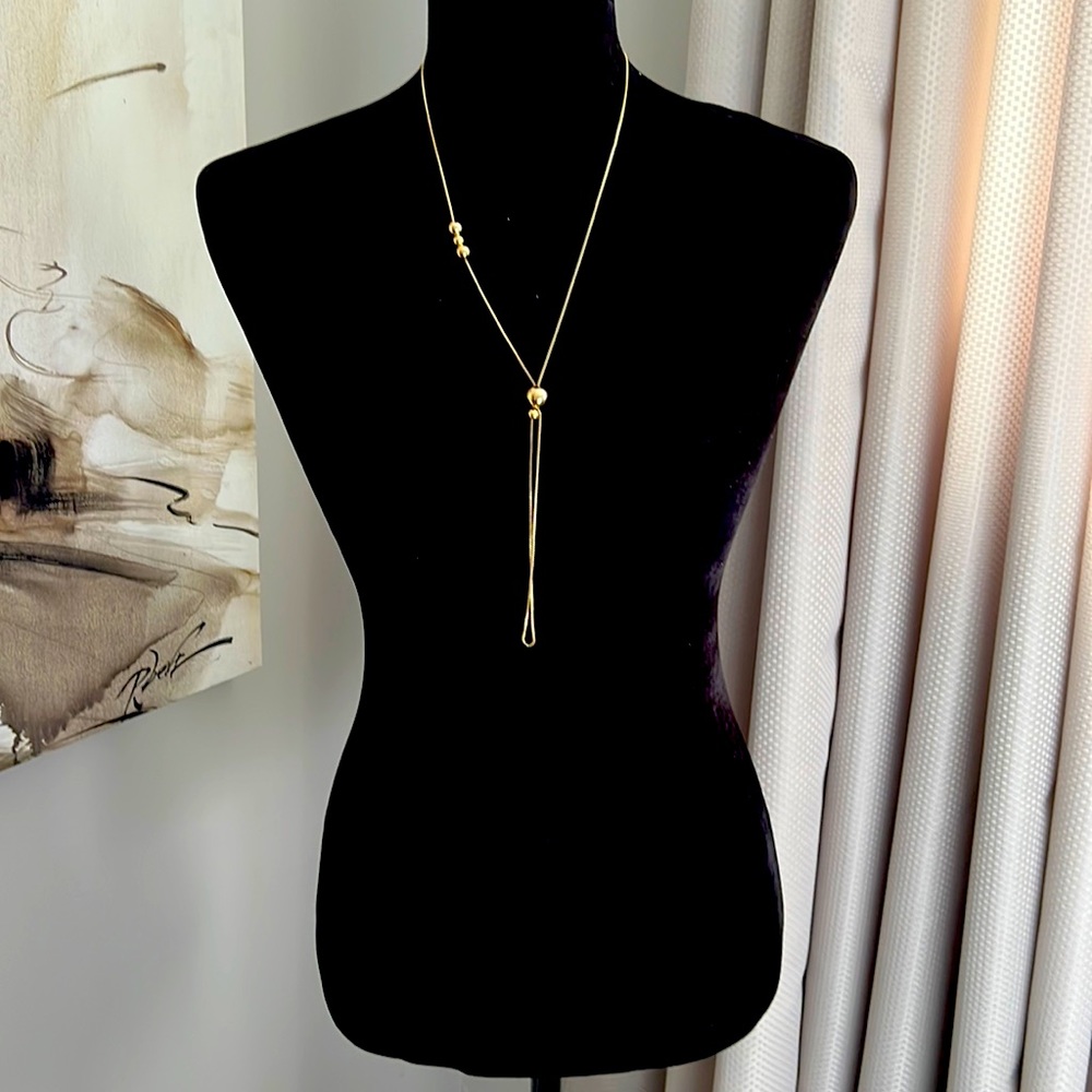 COS necklace
